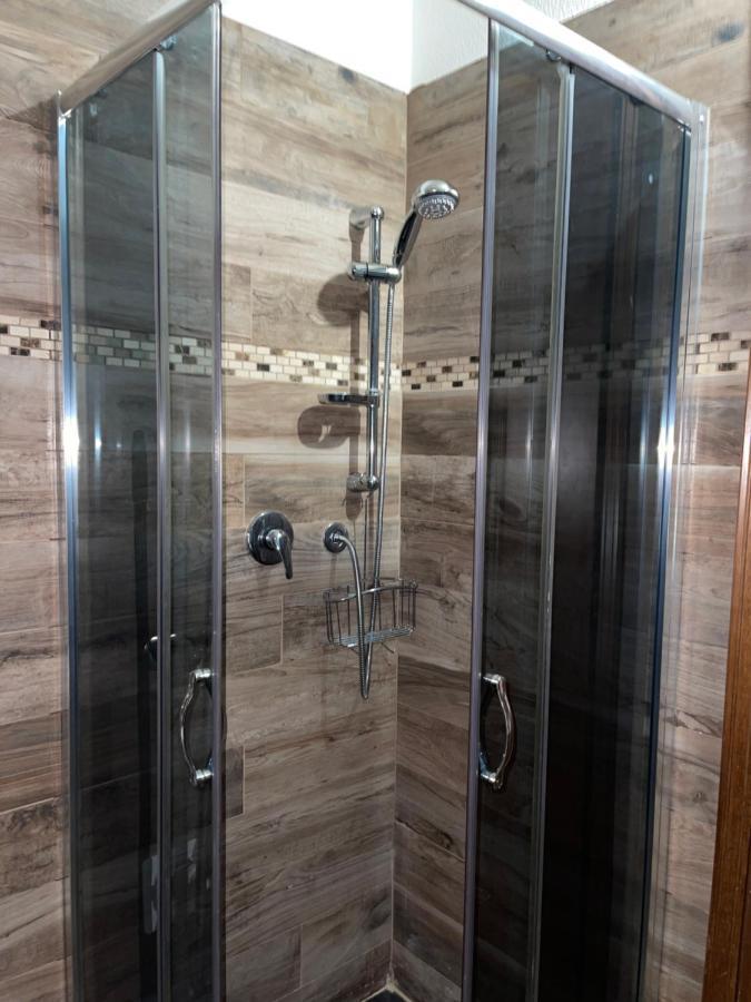 'La Buffa', Elegante Appartamento A Giaveno By Confirenthouse Luaran gambar